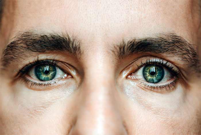 فاصله غیراستاندارد بین چشم‌ها