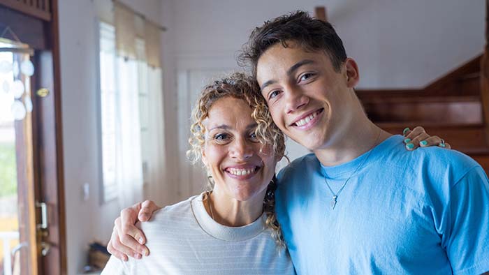 ارتباط بین فرزند و مادر 